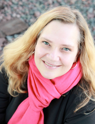 Headshot of Karen Idelson